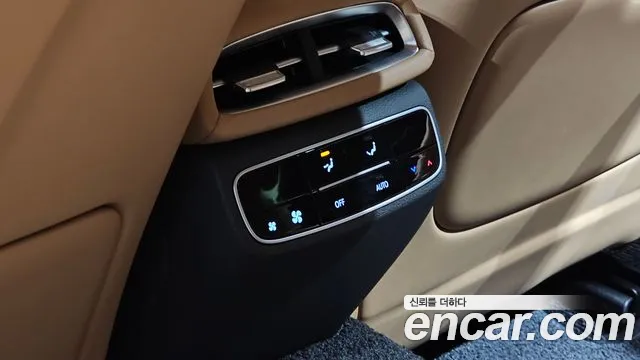 Genesis G80 Бензин 3.5 турбо AWD — Фото автомобиля 27