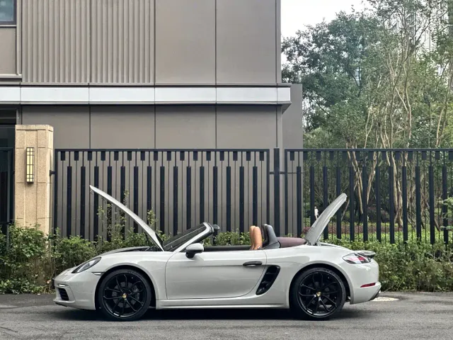 Porsche 718 — Фото автомобиля 17
