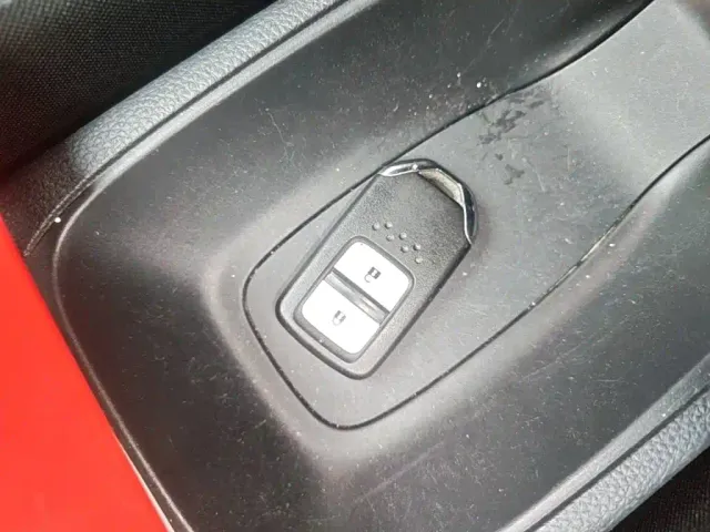 Honda Fit — Фото автомобиля 8