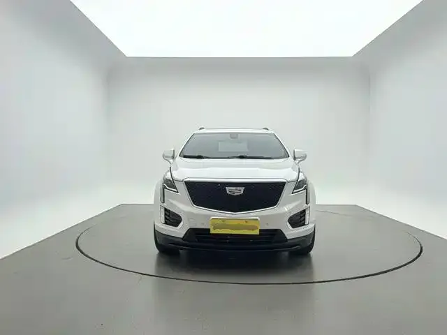 Cadillac XT5 — Фото автомобиля 2