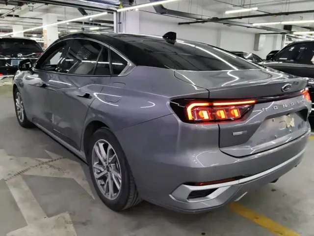 Ford Mondeo — Фото автомобиля 4