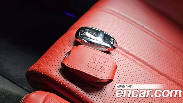 Bentley Bentayga Bentayga 4.0 V8 Azure — Фото автомобиля 12