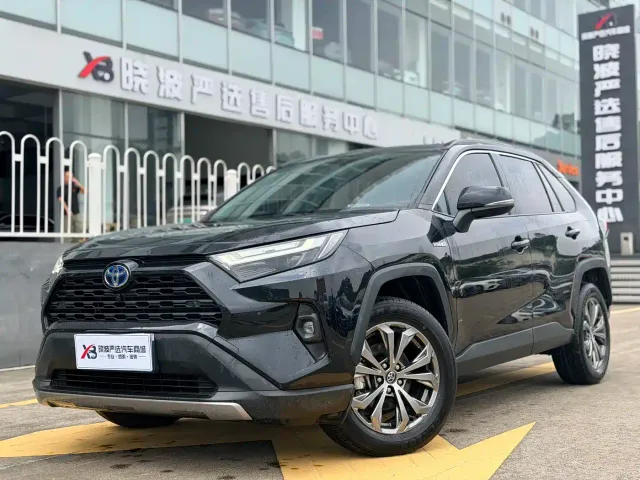Фотография автомобиля — Toyota RAV4