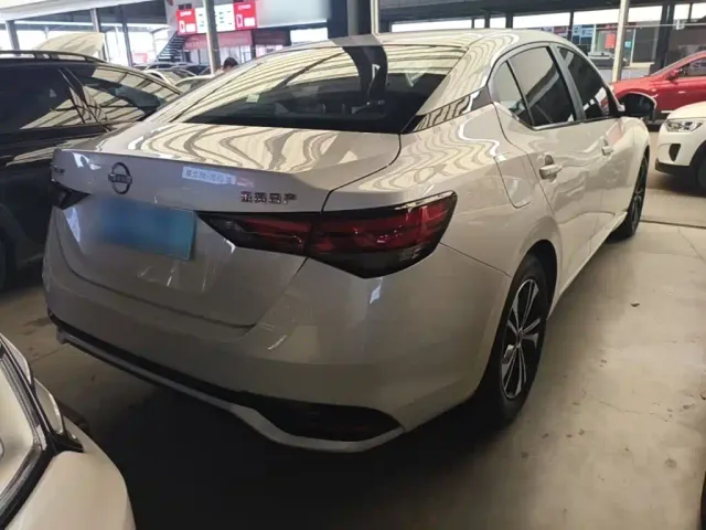 Nissan Sylphy — Фото автомобиля 6