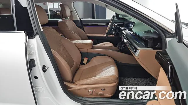 Hyundai Grandeur GN7 — Фото автомобиля 12