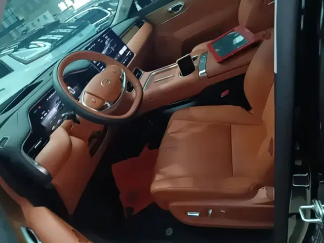 GAC Trumpchi Xiangwang S9 — Фото автомобиля 14
