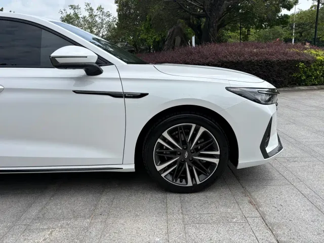 Chery Arrizo 8 — Фото автомобиля 28