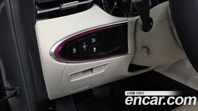 Genesis GV70 — Фото автомобиля 29