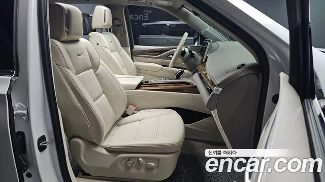 Cadillac Escalade Escalade 5 поколение — Фото автомобиля 21