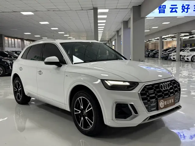 Audi Audi Q5L 2024 Model 40 TFSI Fashion Dynamic — Фото автомобиля 3