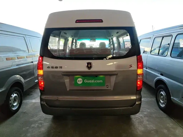Jinbei New Hiace S — Фото автомобиля 5