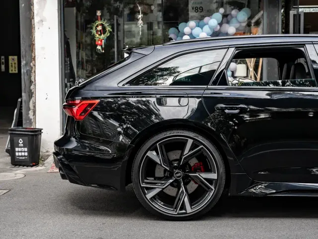 Audi RS 6 — Фото автомобиля 9
