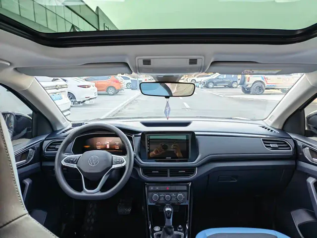 Volkswagen Tharu — Фото автомобиля 5