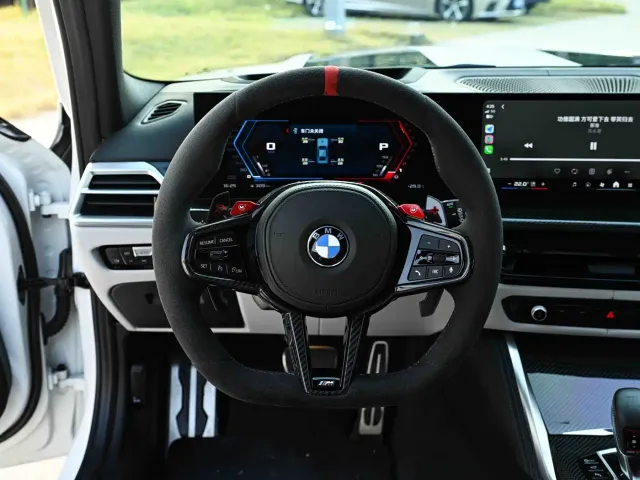 BMW M3 — Фото автомобиля 12