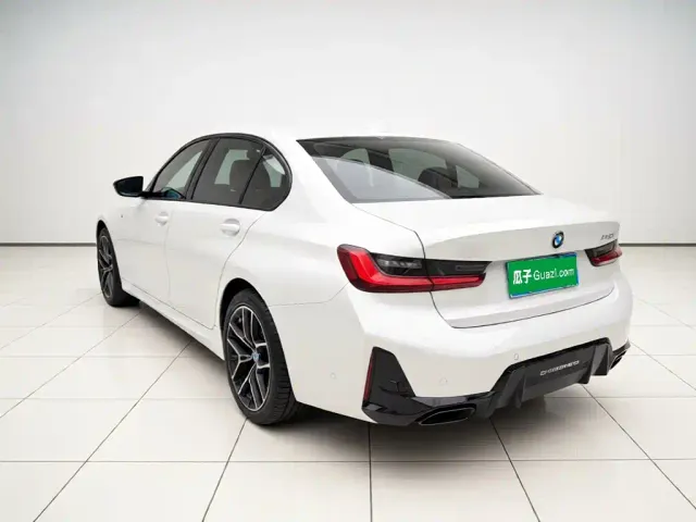 BMW 3 Series — Фото автомобиля 4