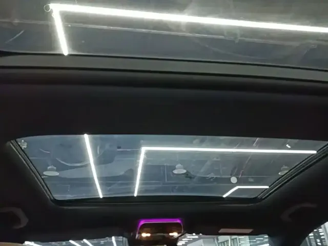 Mercedes-Benz E-Class — Фото автомобиля 17