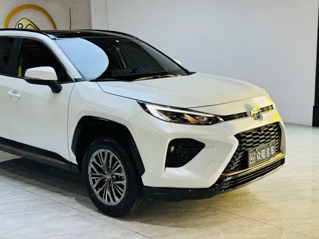 Toyota Wildlander — Фото автомобиля 5