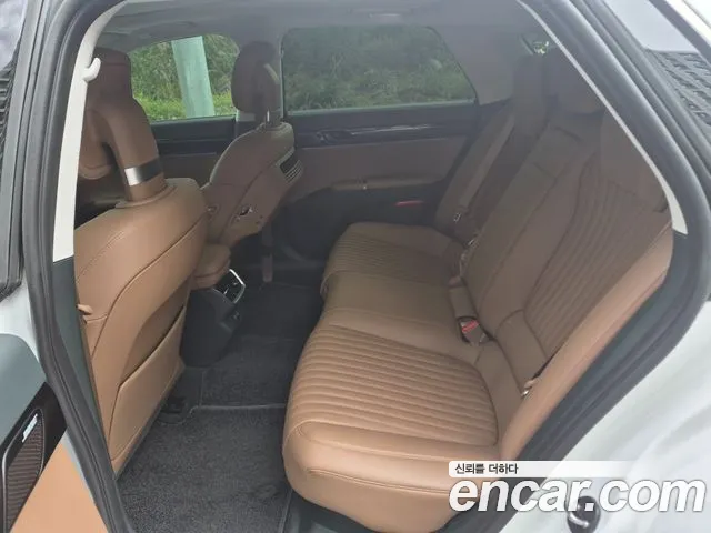 Hyundai Grandeur GN7 — Фото автомобиля 5