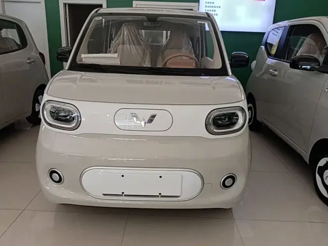 Wuling Hongguang Mini EV — Фото автомобиля 2