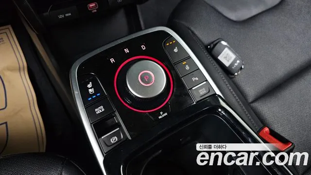 Kia Niro — Фото автомобиля 9