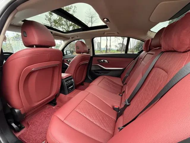 BMW 3 Series — Фото автомобиля 16