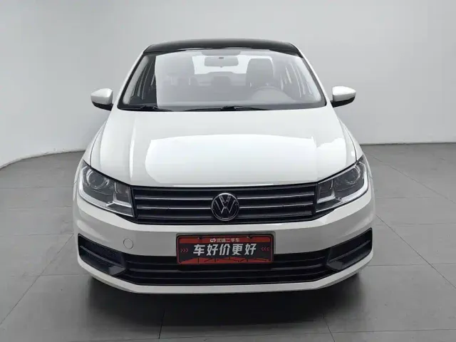 Volkswagen Santana — Фото автомобиля 3