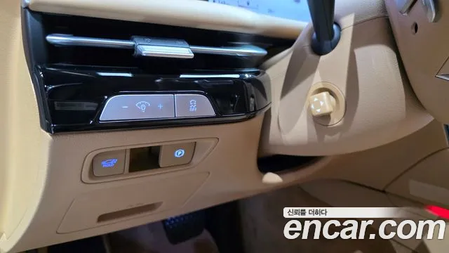 Genesis G80 Бензин 2.5 турбо 2WD — Фото автомобиля 6