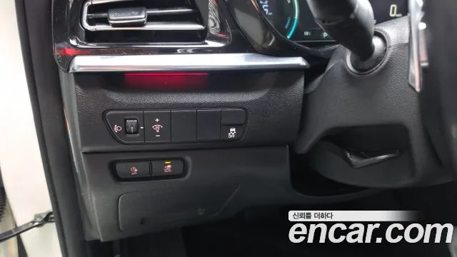 Kia Niro — Фото автомобиля 29