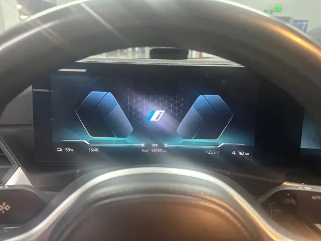 BMW i3 — Фото автомобиля 14