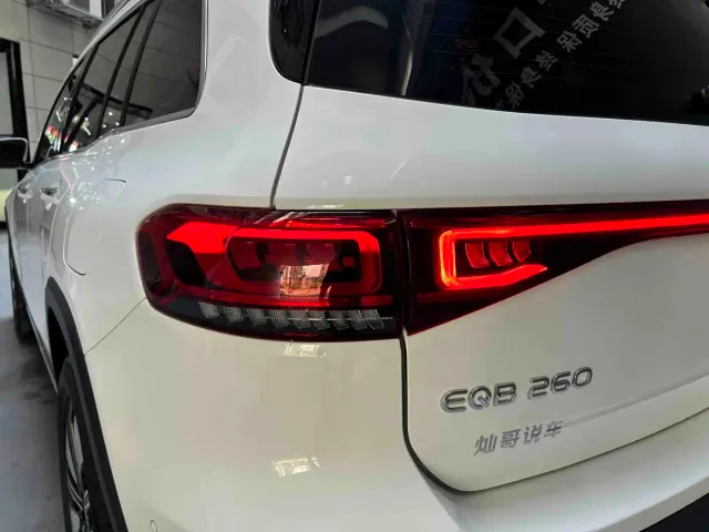 Mercedes-Benz EQB — Фото автомобиля 6
