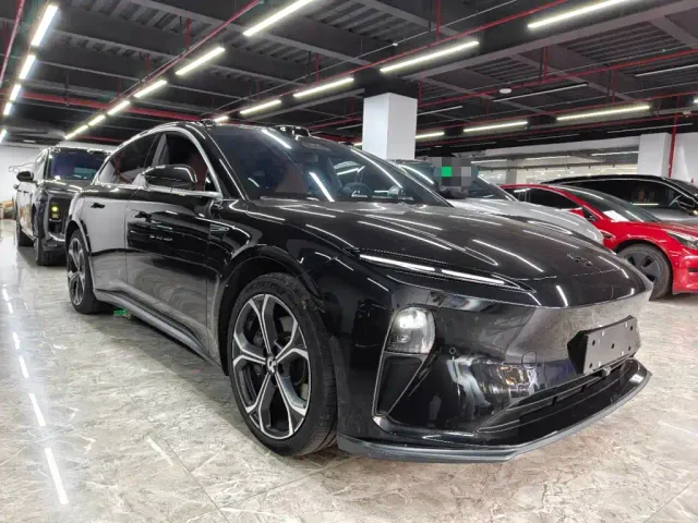 Nio ET5 Touring — Фото автомобиля 3