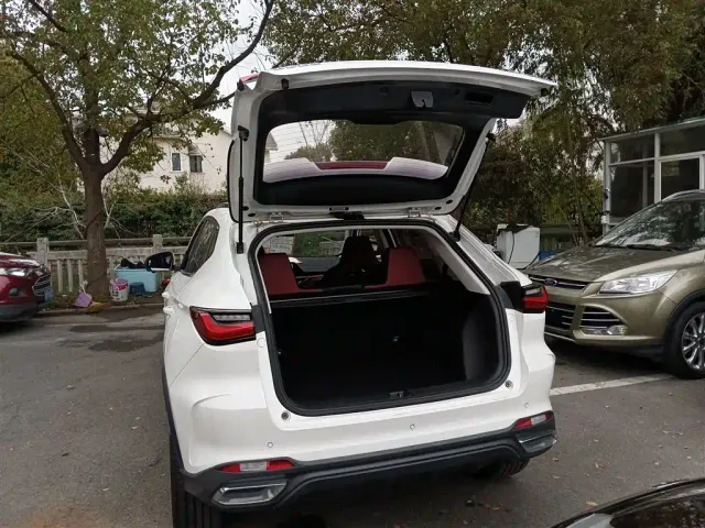 Changan Oushang X5 — Фото автомобиля 18