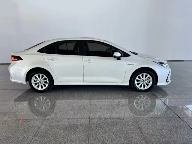 Toyota Corolla — Фото автомобиля 3