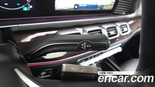 Mercedes-Benz GLE-Class — Фото автомобиля 12
