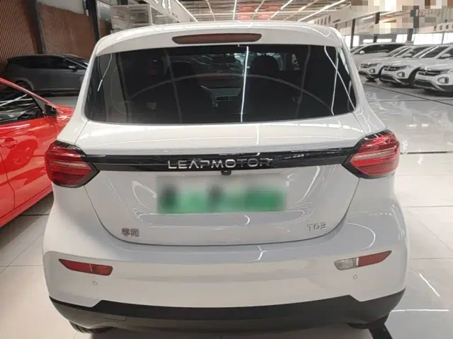 Leapmotor T03 — Фото автомобиля 5