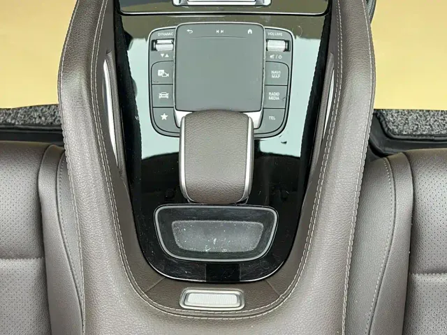 Mercedes-Benz GLE-Class — Фото автомобиля 19