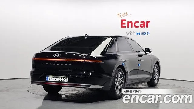 Hyundai Grandeur Grandeur (GN7) 3.5 Бензин 2WD — Фото автомобиля 2