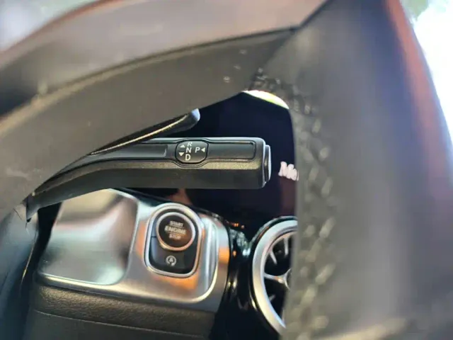 Mercedes-Benz GLB-Class — Фото автомобиля 13