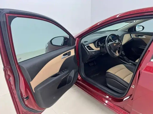 Chevrolet Monza — Фото автомобиля 10