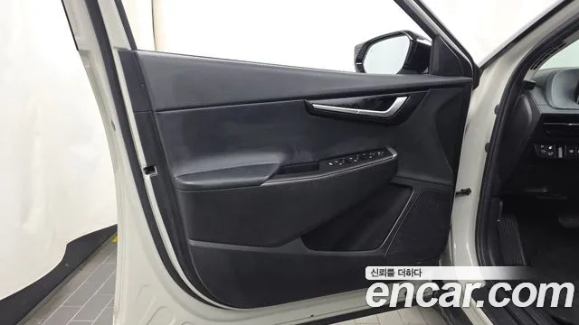 Kia EV6 — Фото автомобиля 13