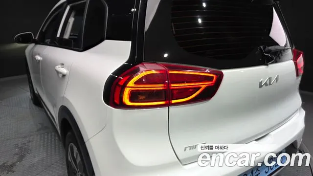 Kia Niro Niro Plus Earth — Фото автомобиля 23