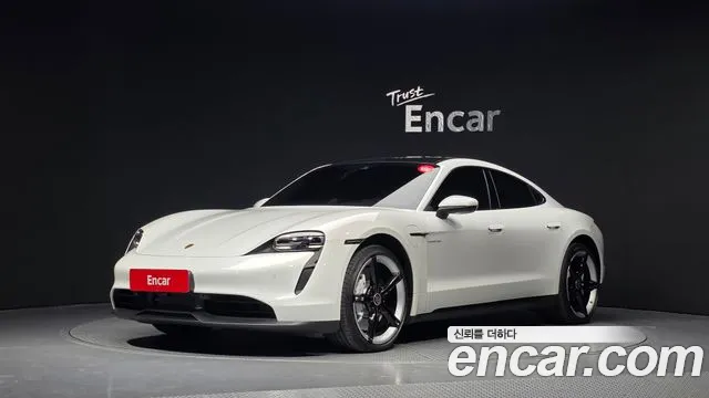 Фотография автомобиля — Porsche Taycan