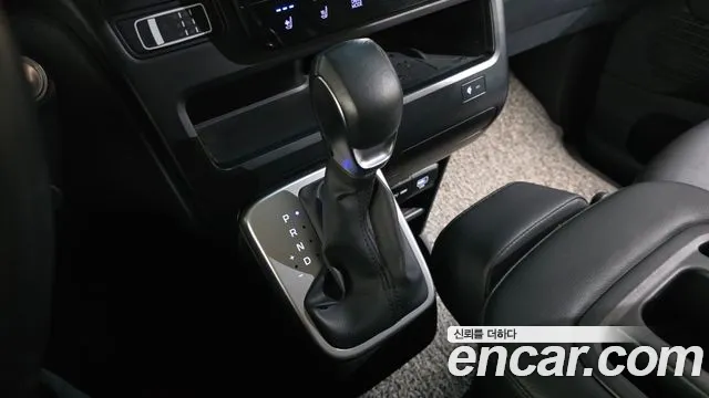 Hyundai Staria — Фото автомобиля 12