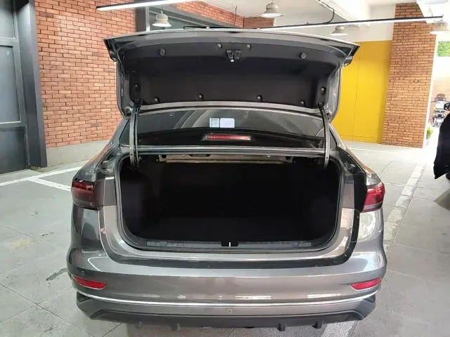 Geely Emgrand — Фото автомобиля 20