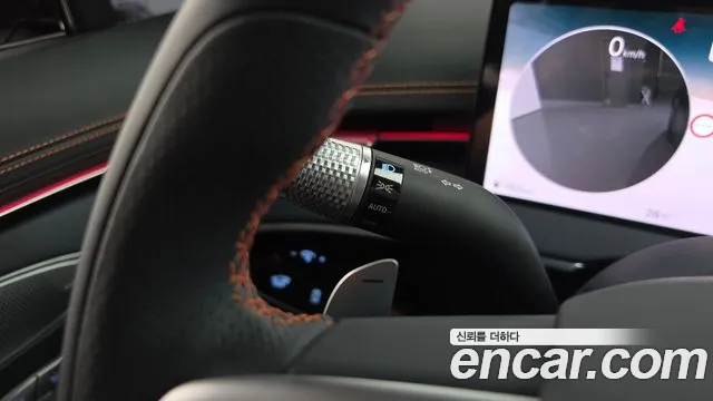 Genesis GV70 — Фото автомобиля 29