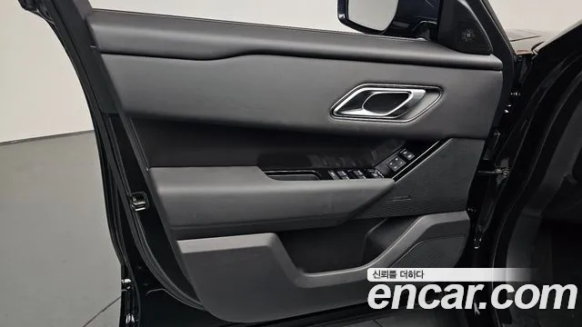 Land Rover Range Rover Velar — Фото автомобиля 13