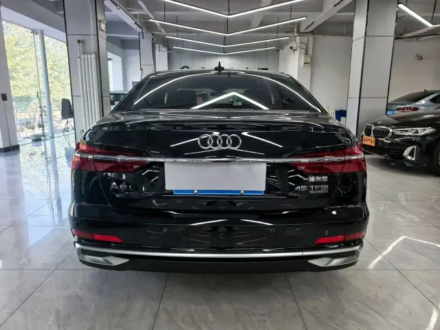 Audi A6L — Фото автомобиля 9