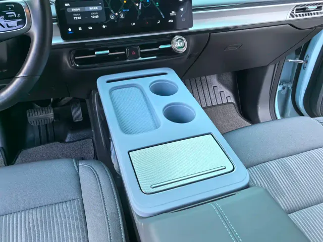 GAC Aion Y — Фото автомобиля 19