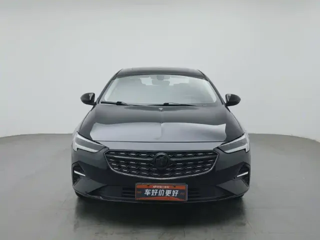 Buick Regal — Фото автомобиля 3