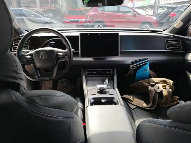 BYD Qin L — Фото автомобиля 9